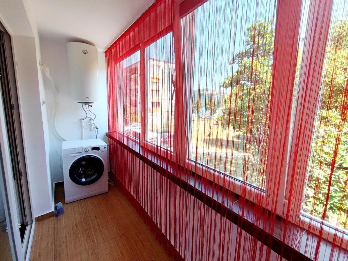 Deea Apartment โอร์โชวา ภายนอก รูปภาพ